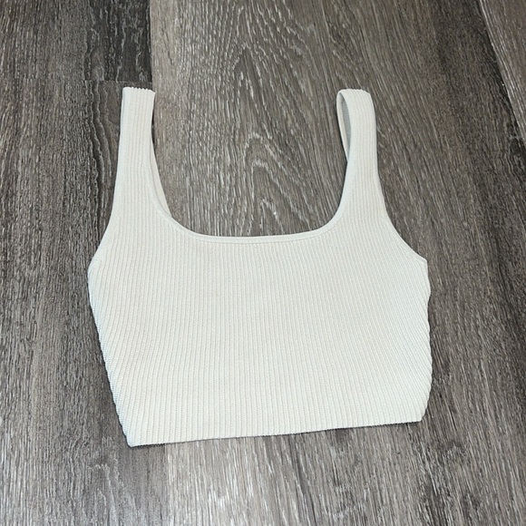 Babaton Sculpt Knit Squareneck Cropped Tank Matte Pearl 2XS - Picture 1 of 5